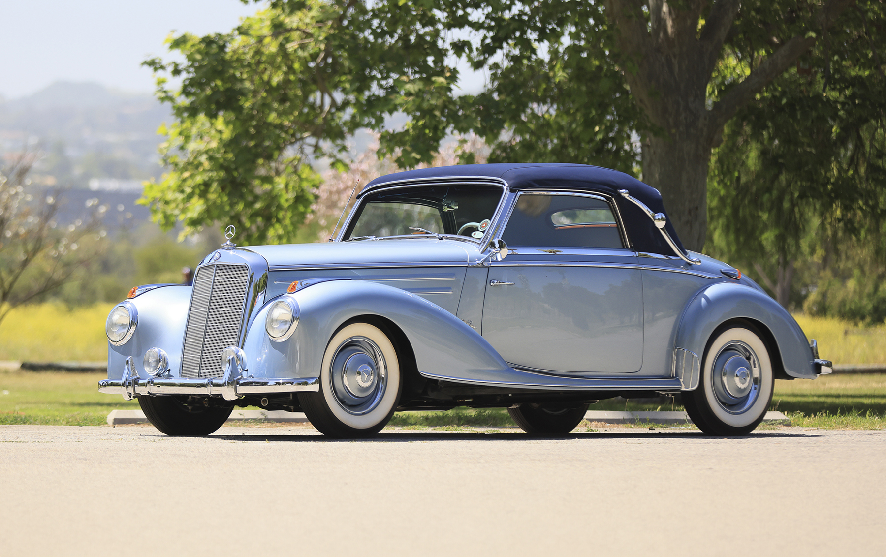 1952 Mercedes-Benz W187 220 sold at auction for $156,800
