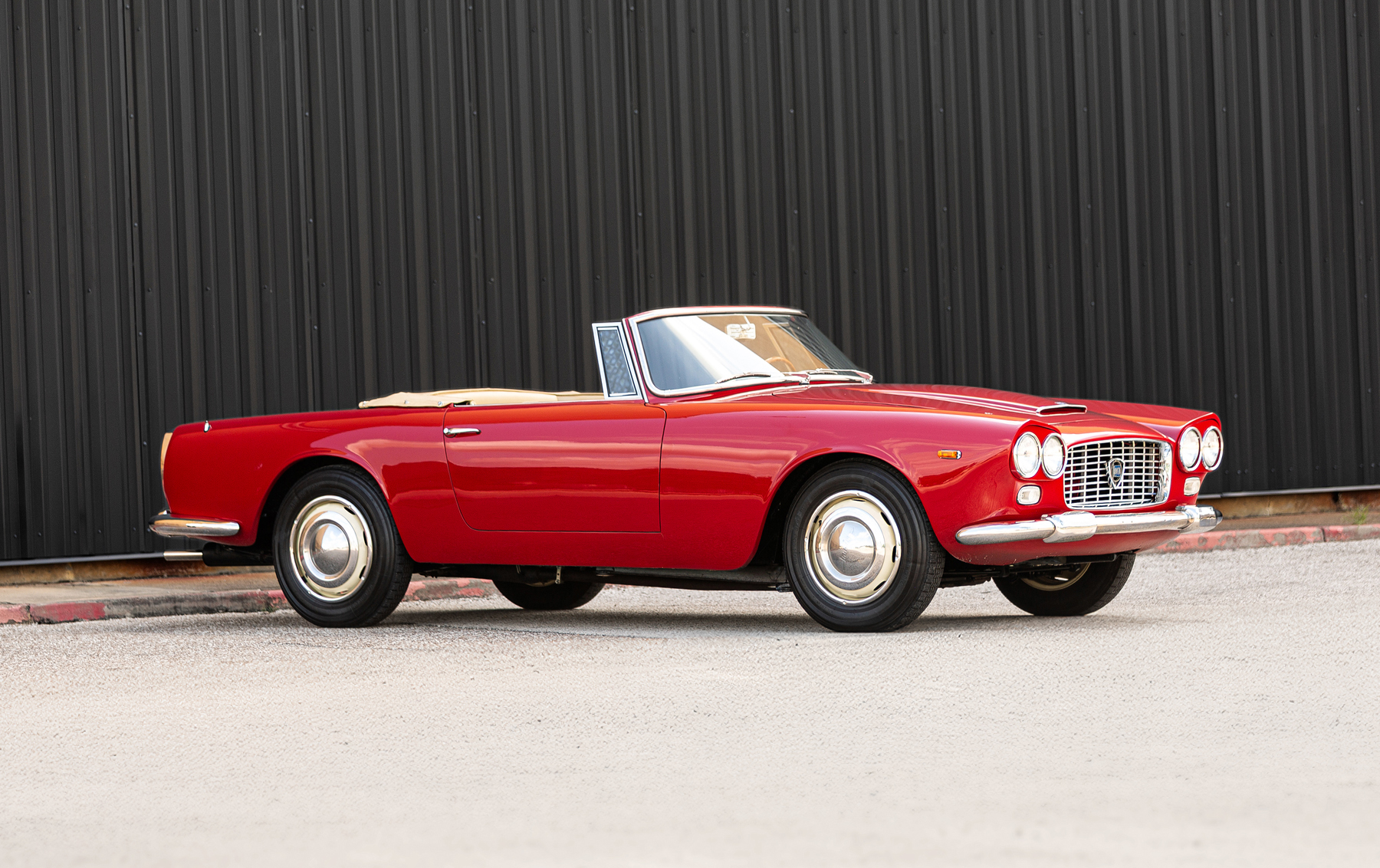 1966 Lancia Flaminia sold at auction for $128,800