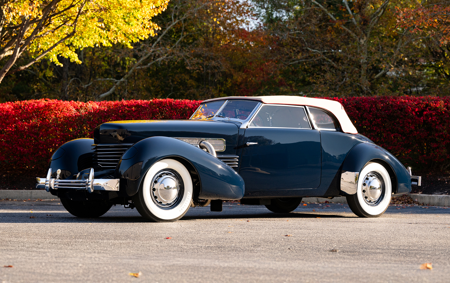 1936 Cord 810/812 sold at auction for $173,600