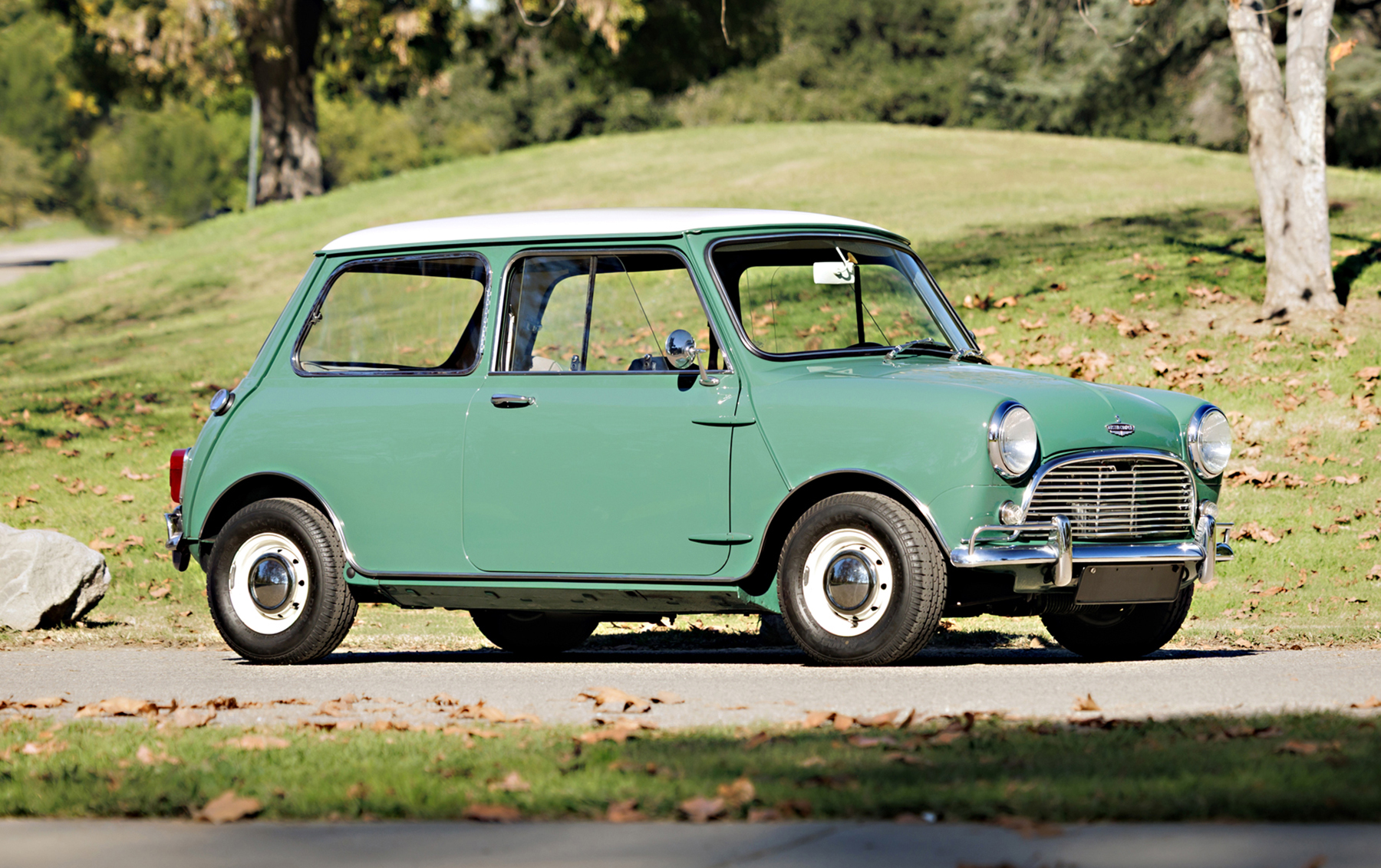 1967 Austin Mini Cooper sold at auction for $75,600