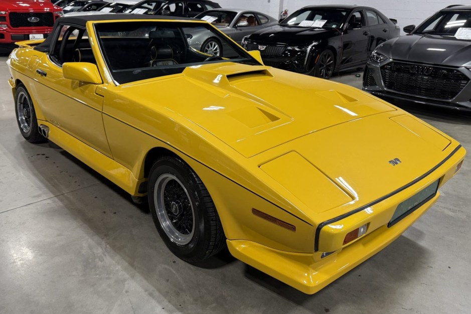 1987 TVR Tasmin 280i sold at auction for $20,750