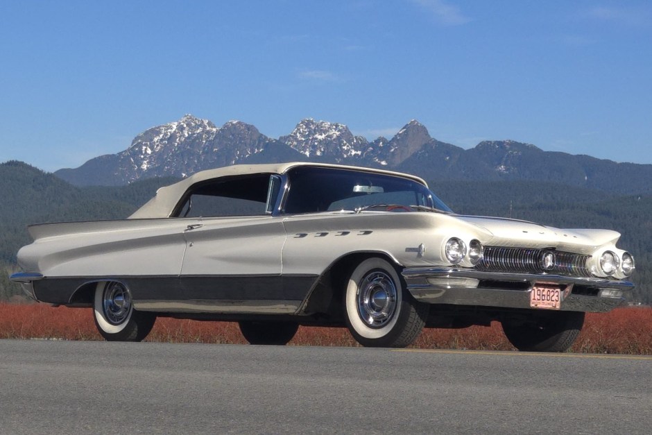 1960 Buick Electra sold at auction for $35,355