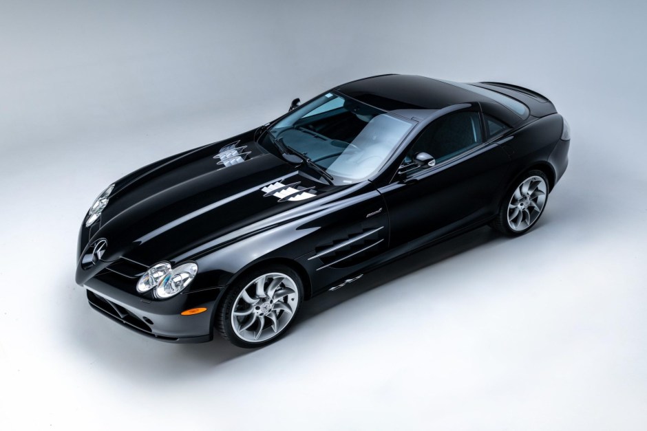 2005 Mercedes-Benz SLR McLaren sold at auction for $350,000