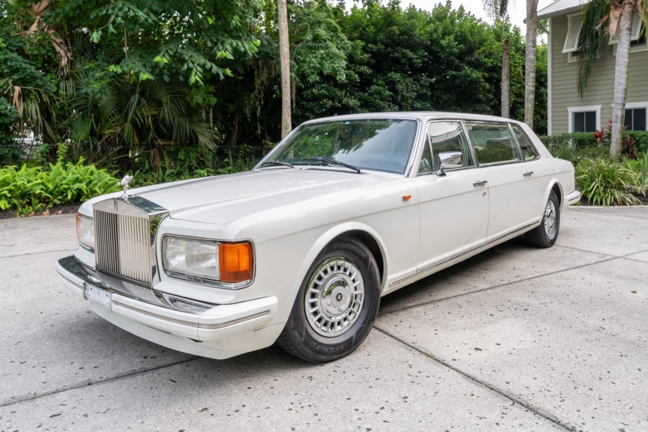 1989 Rolls-Royce Silver Spirit sold at auction for $21,250
