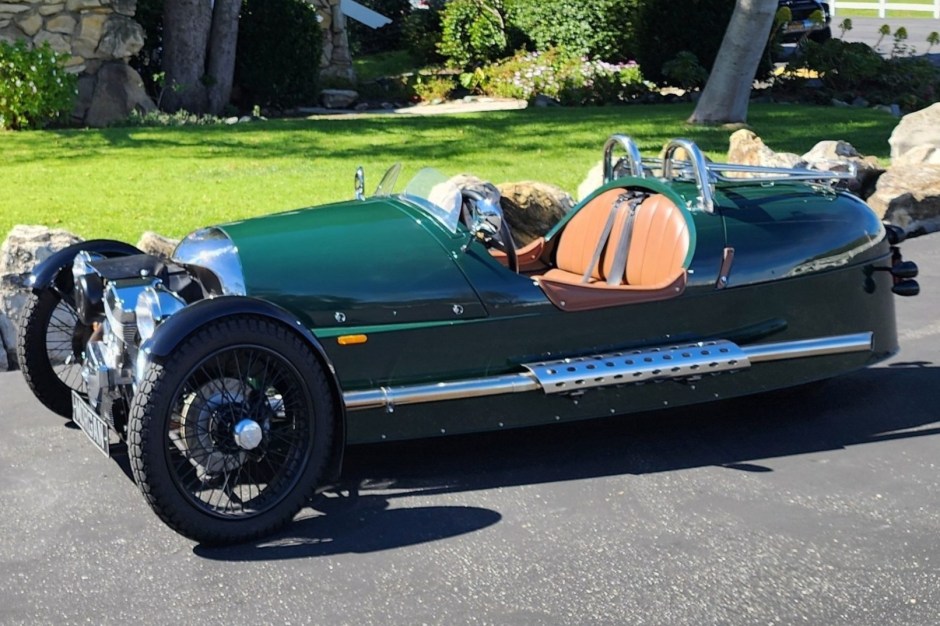 2013 Morgan 3-Wheeler sold at auction for $32,000