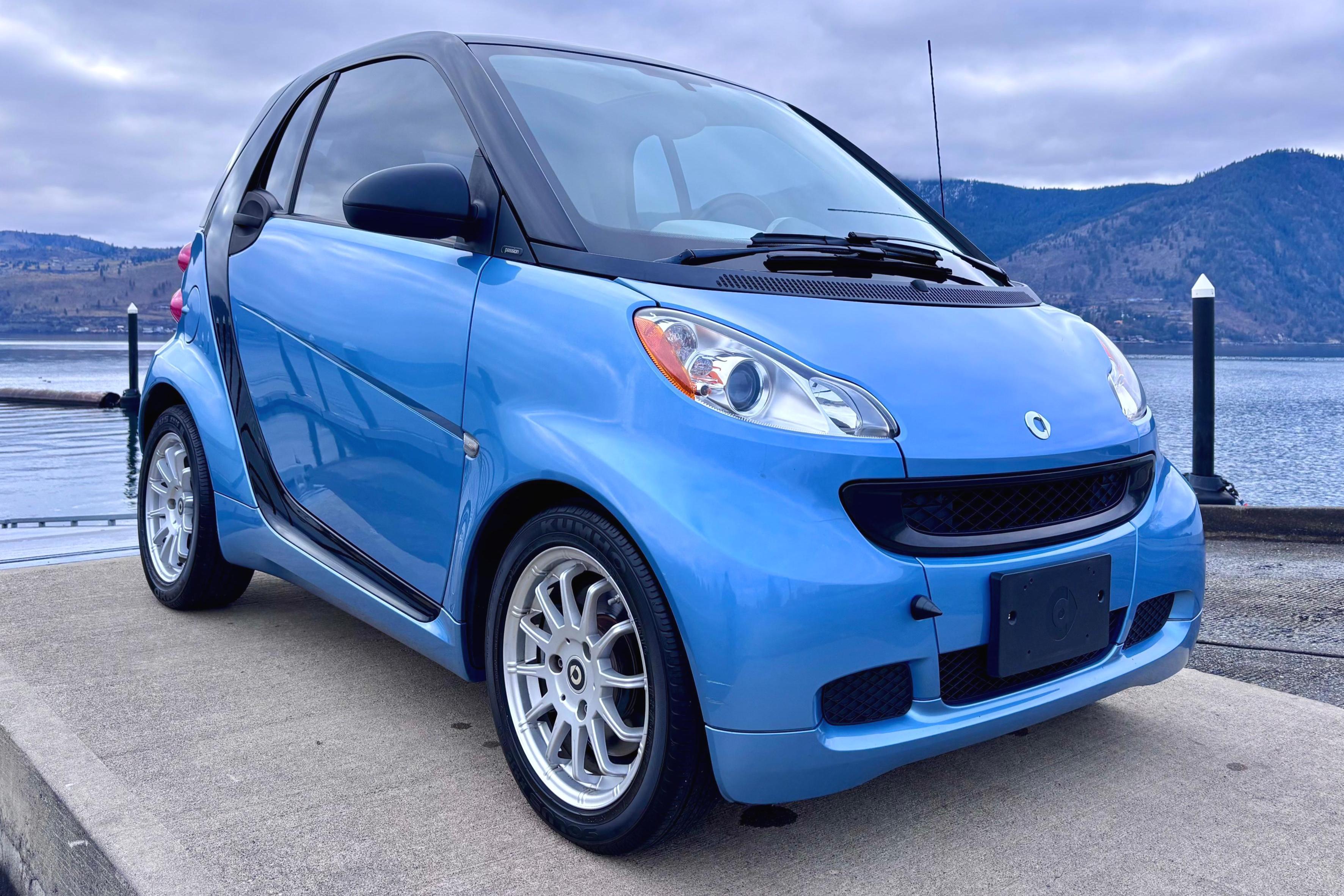 2011 Smart Fortwo sold at auction for $3,800