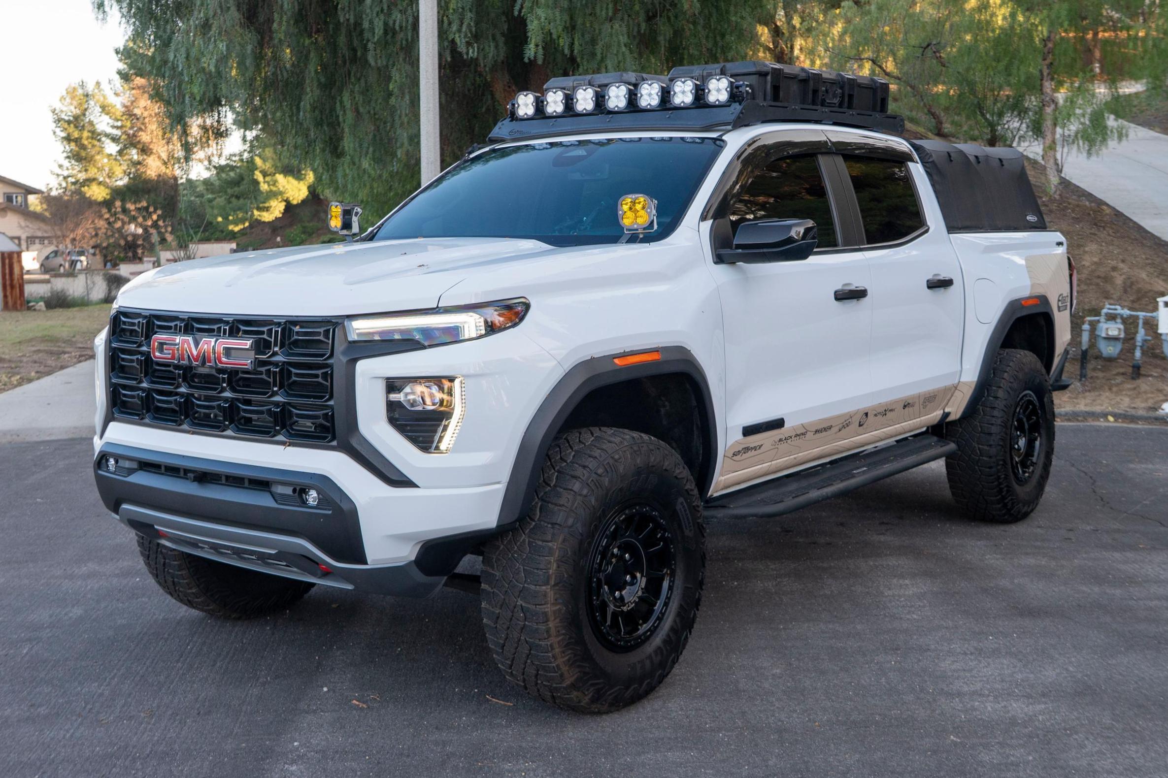 2023 GMC Canyon sold at auction for $28,750