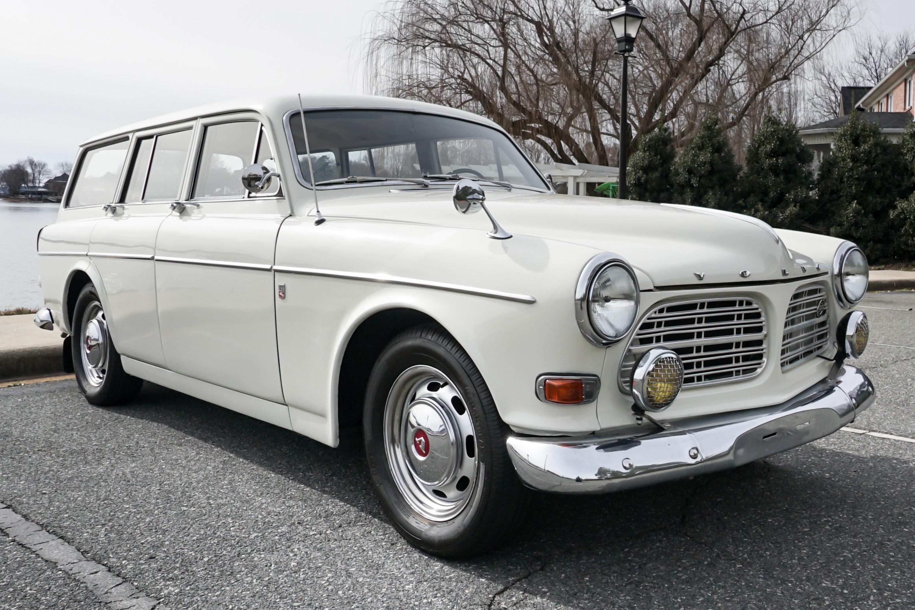 1967 Volvo Amazon sold at auction for $10,750