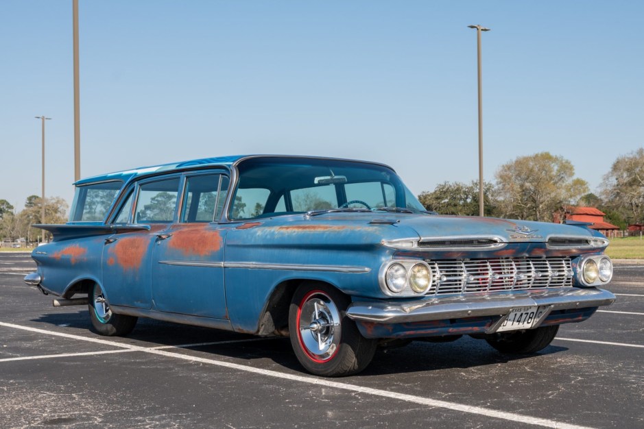 1959 Chevrolet Biscayne sold at auction for $19,250