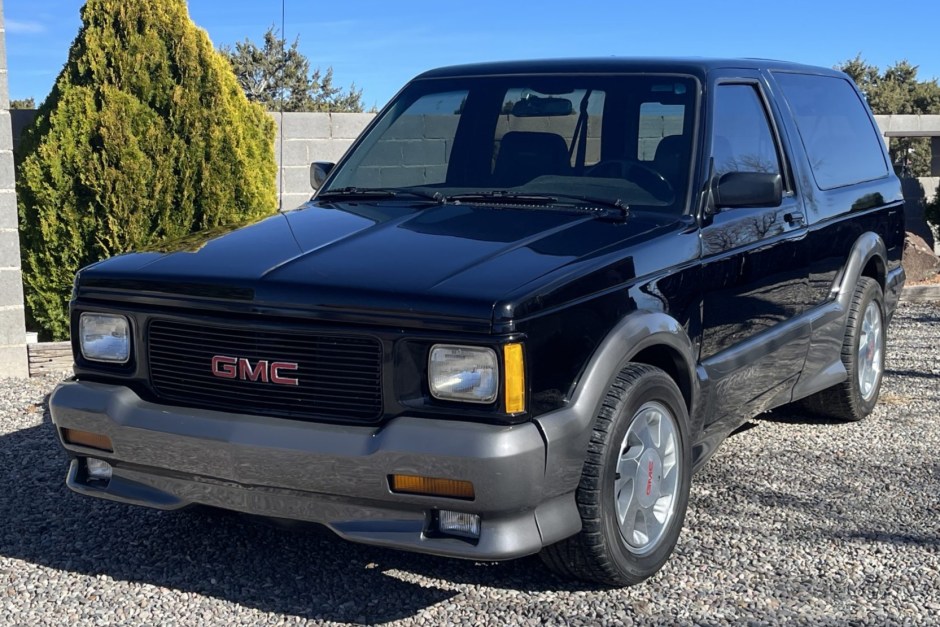 1992 GMC Typhoon sold at auction for $19,000