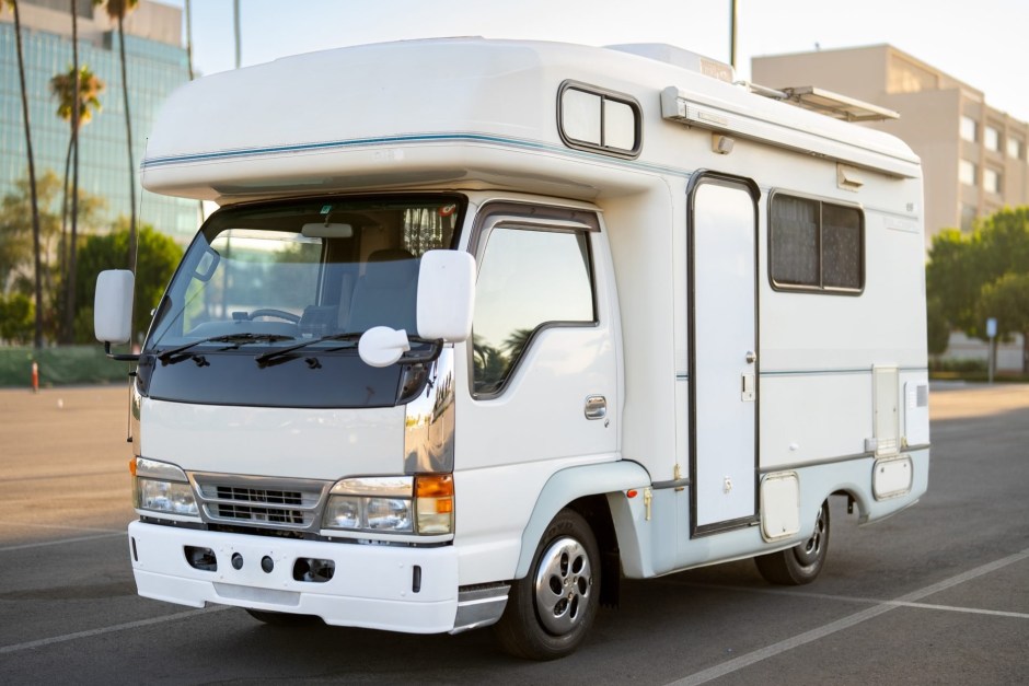 1994 Isuzu Elf sold at auction for $21,500