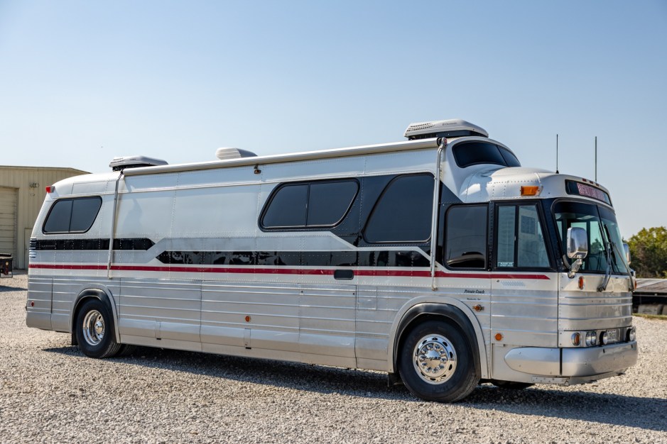 1970 GMC Motorhome sold at auction for $55,000