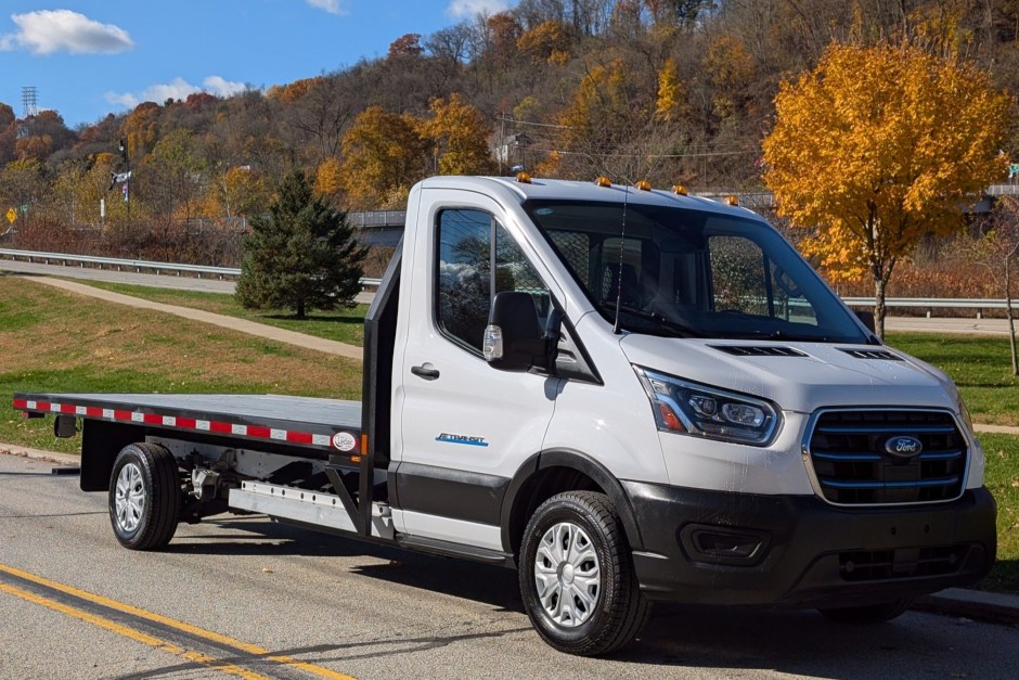 2023 Ford Transit sold at auction for $21,250
