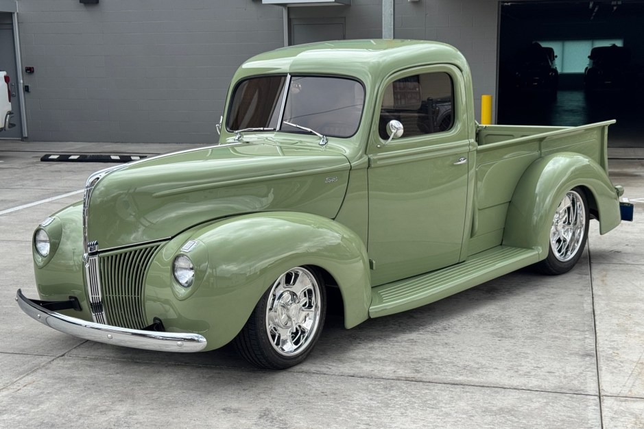 1940 Ford Pickup 1940-1947 sold at auction for $77,500