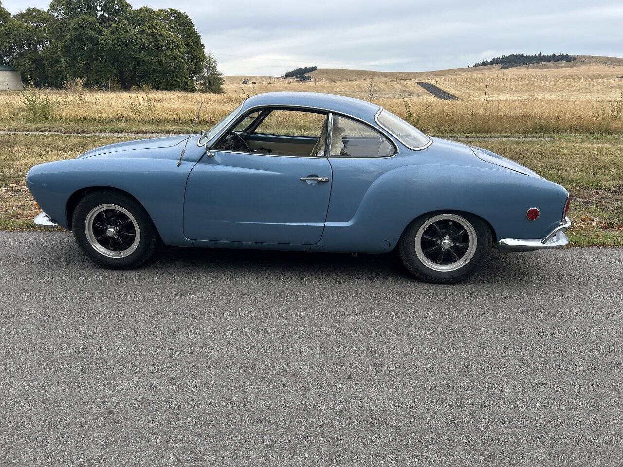 1969 Volkswagen Karmann Ghia sold at auction for $13,650