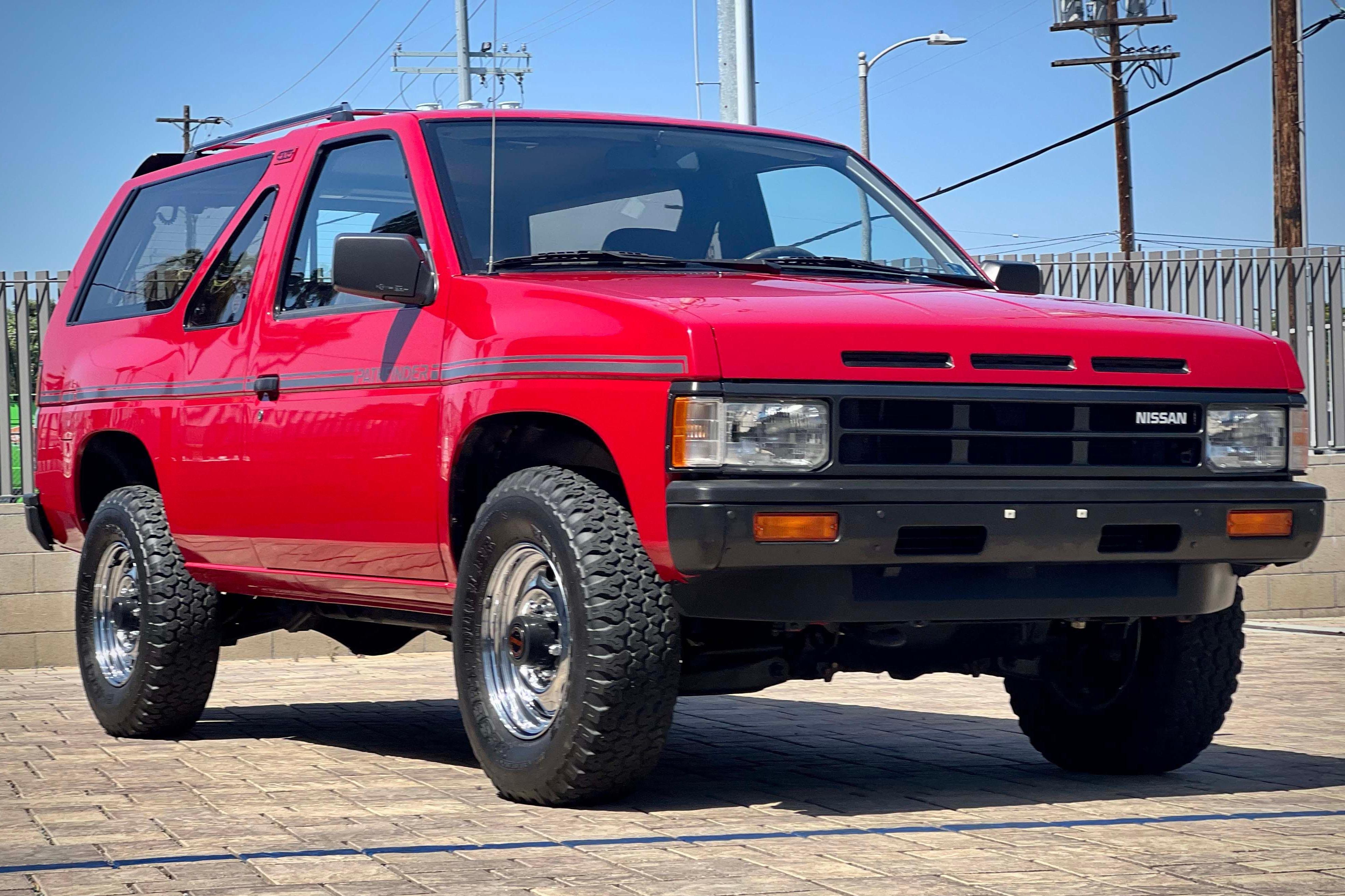 1989 Nissan Pathfinder sold at auction for $29,150