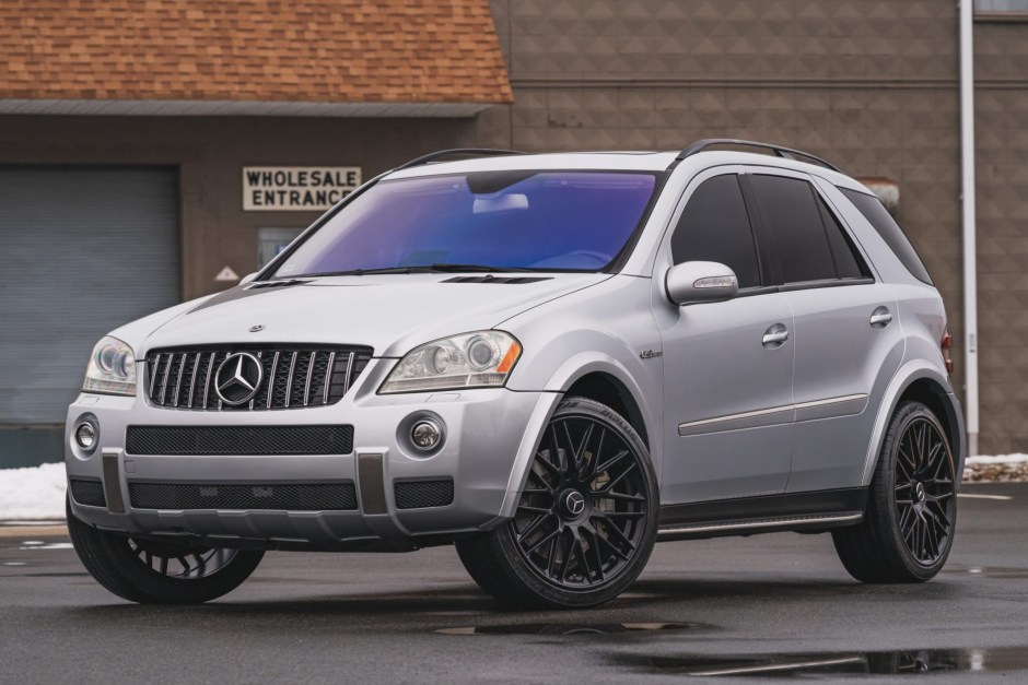 2007 Mercedes-Benz ML AMG sold at auction for $14,000
