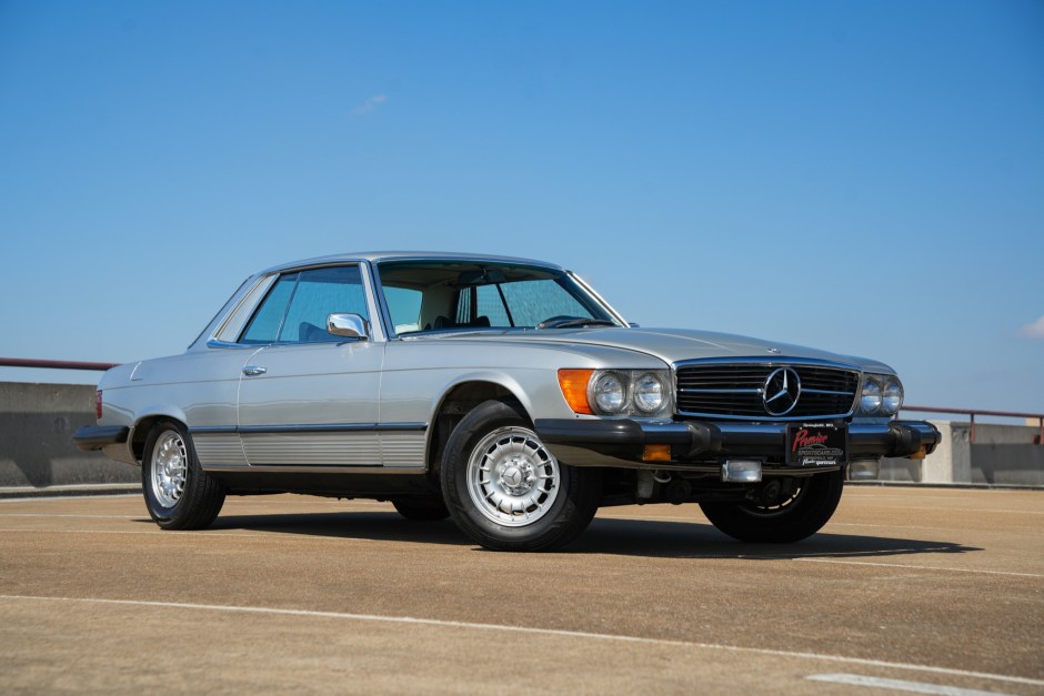 1975 Mercedes-Benz SLC sold at auction for $9,600