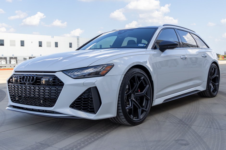 2025 Audi RS6 Avant sold at auction for $143,333