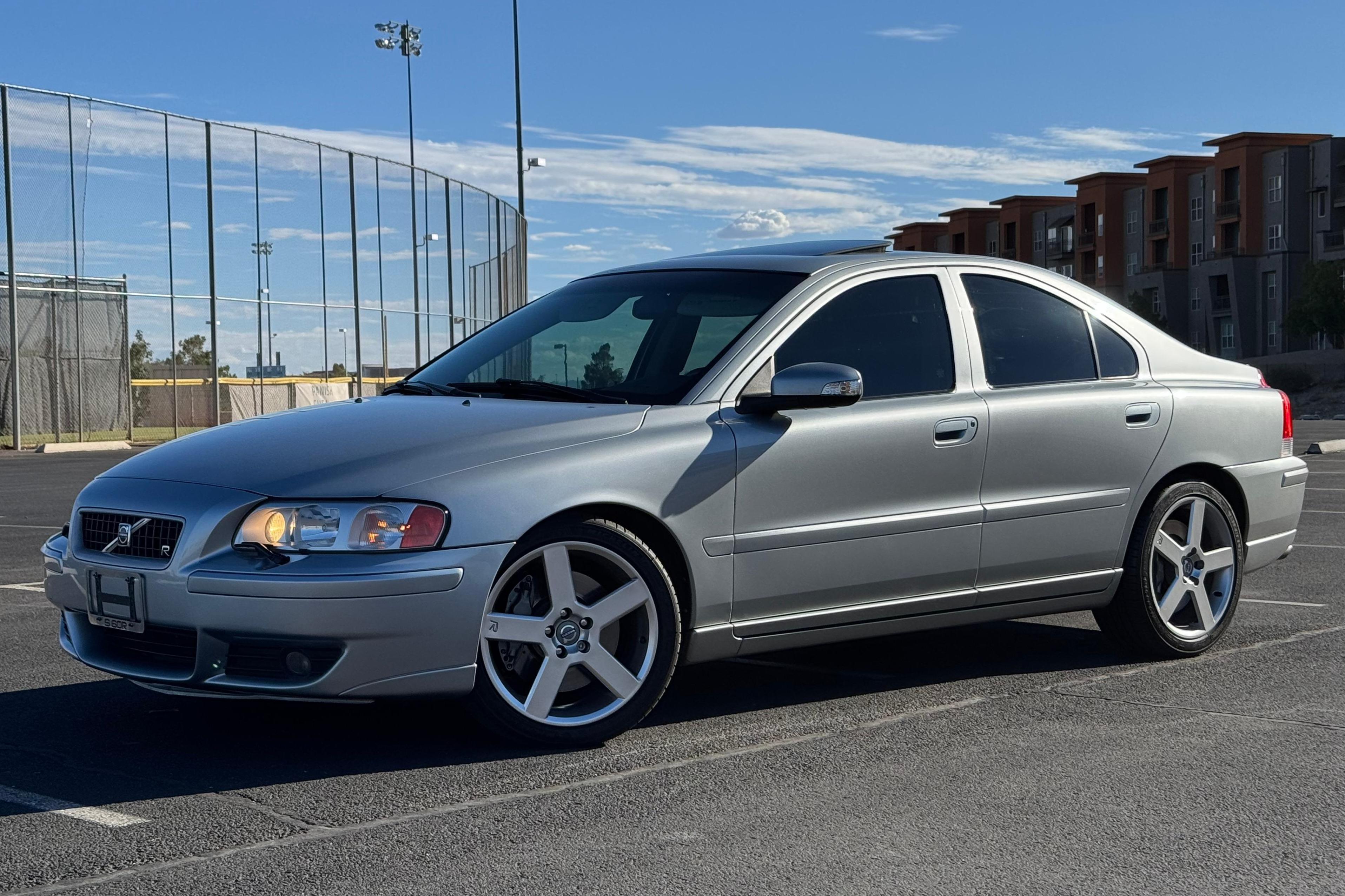 2007 Volvo S60 sold at auction for $8,500