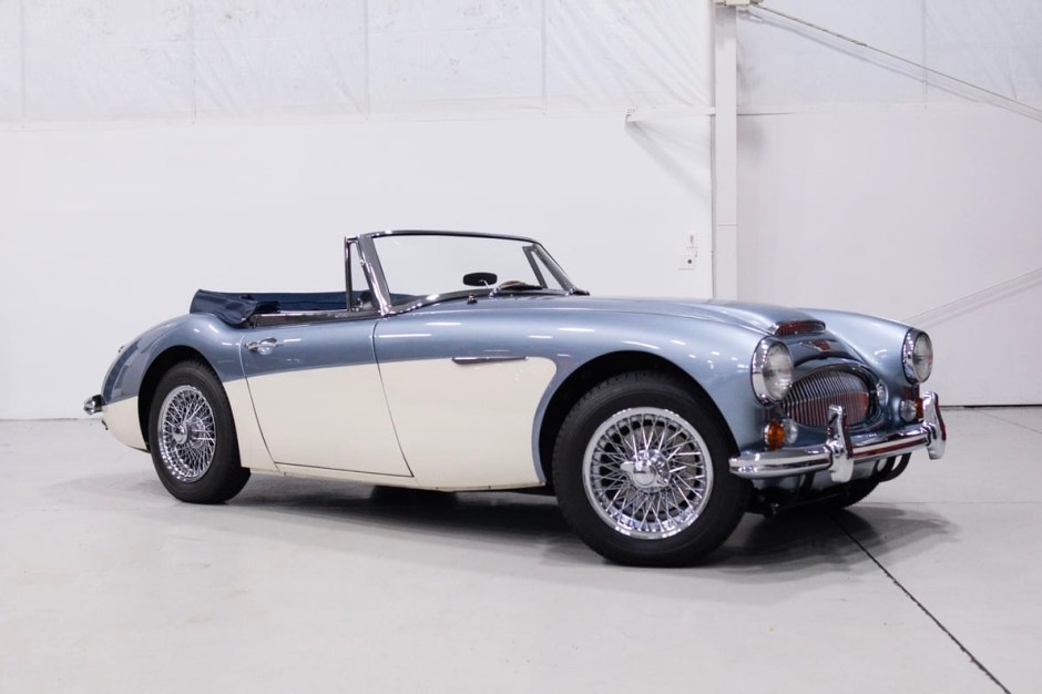 1966 Austin-Healey 3000 sold at auction for $54,500