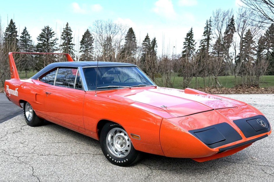1970 Plymouth Superbird sold at auction for $260,000