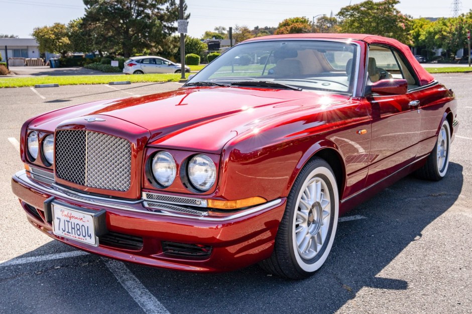 1998 Bentley Azure sold at auction for $31,500