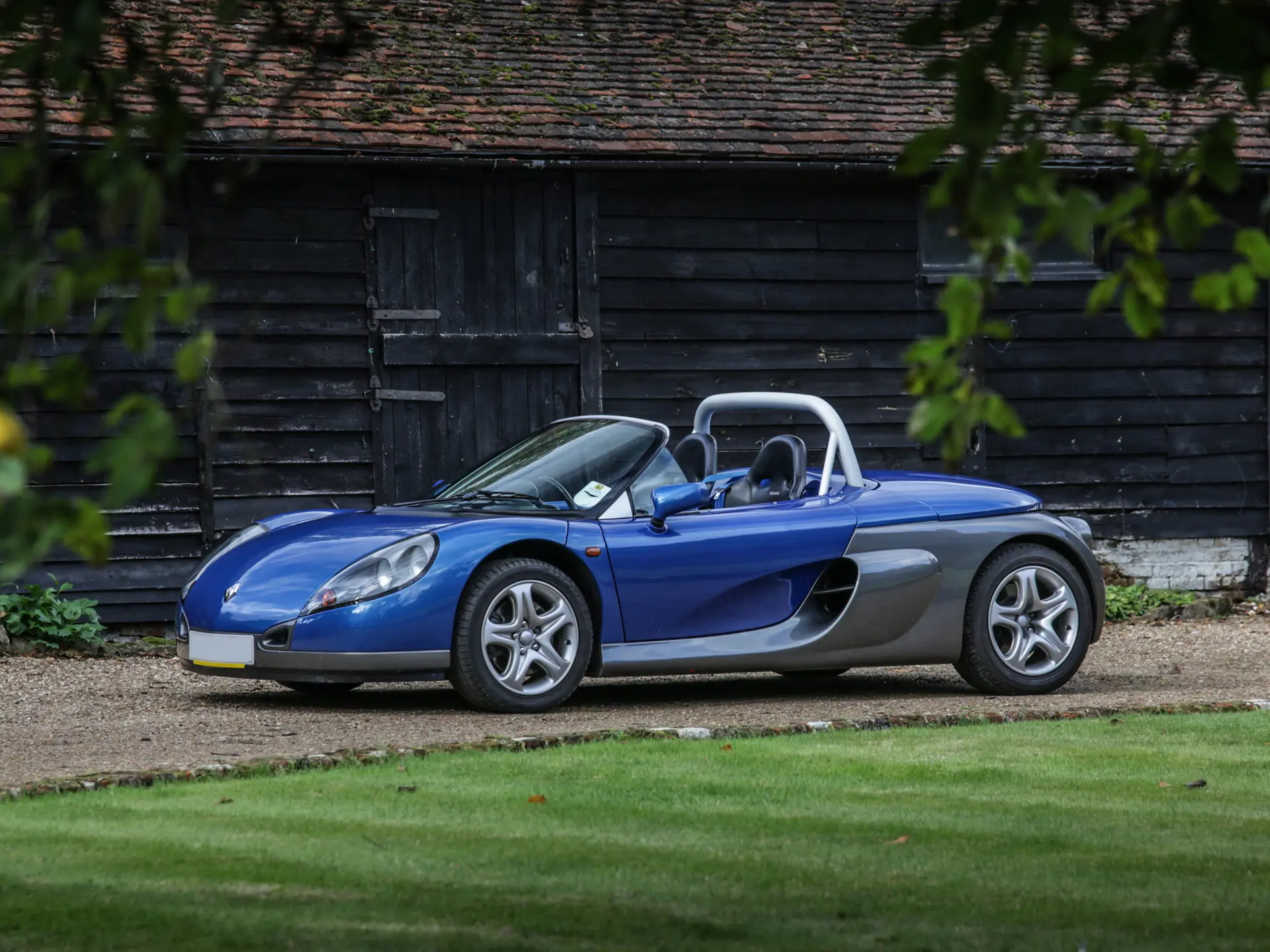 1997 Renault Sport Spider sold at auction for $23,650