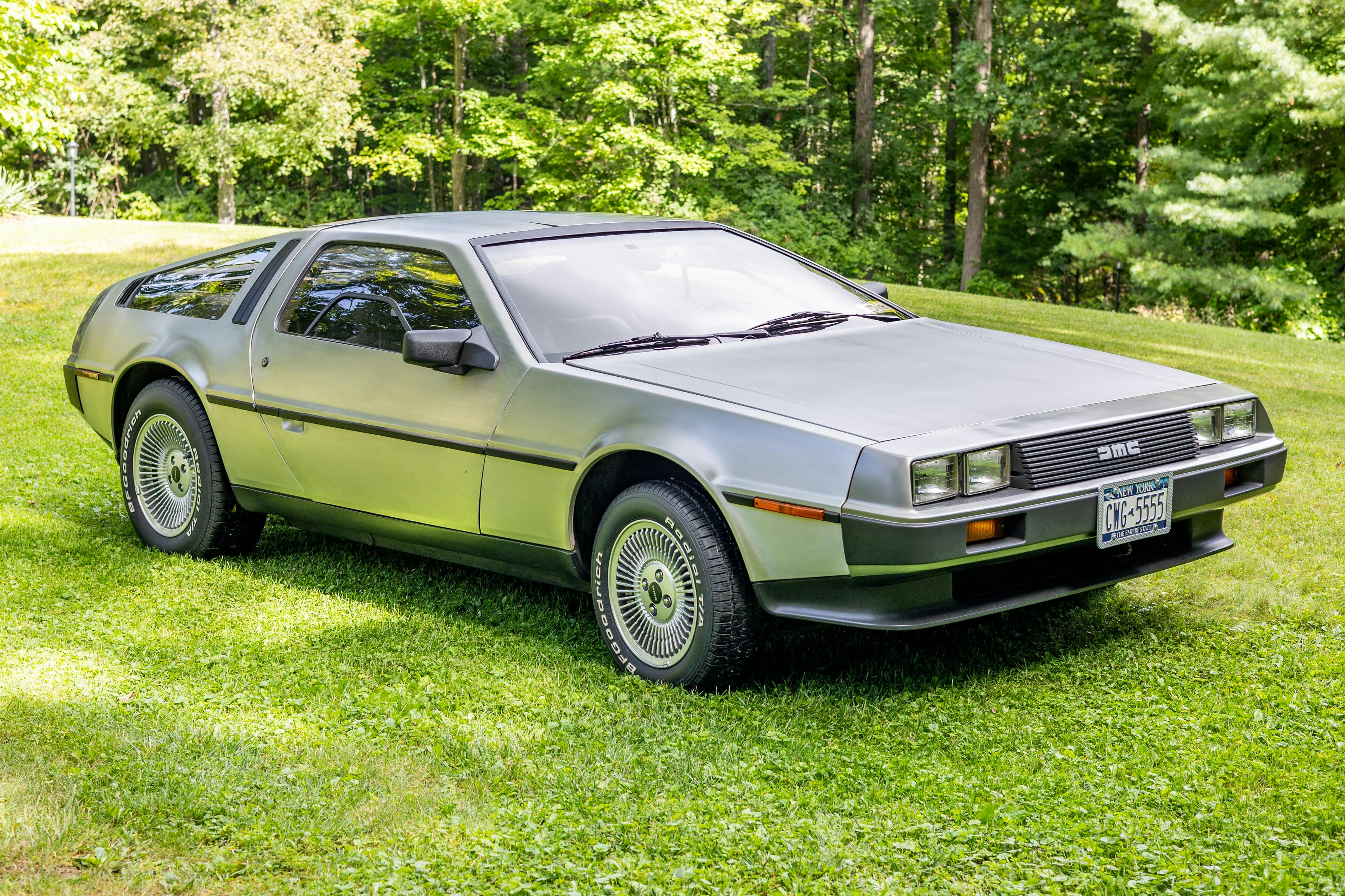 1981 DeLorean DMC-12 sold at auction for $44,000
