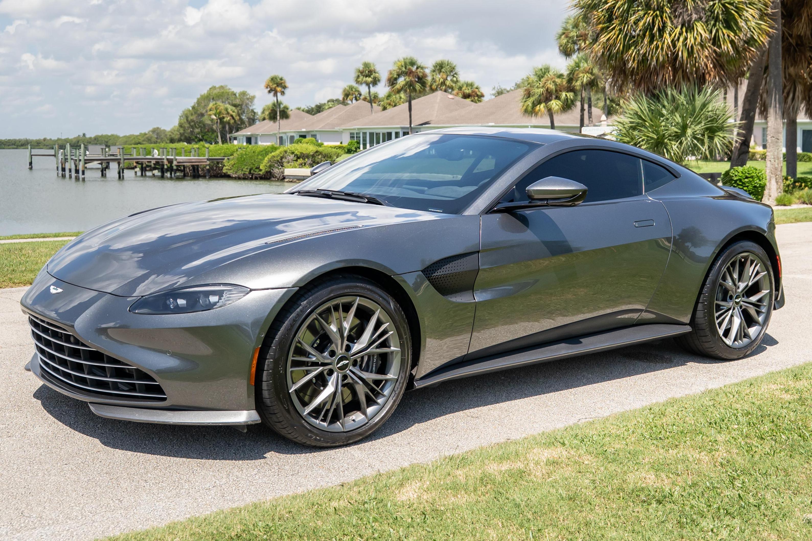 2021 Aston Martin Vantage sold at auction for $144,111