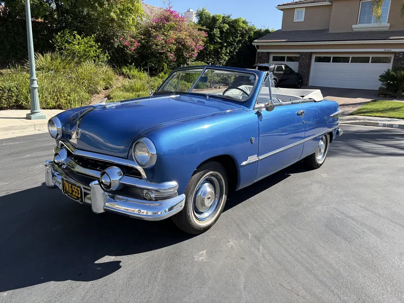 1951 Ford Customline sold at auction for $16,500