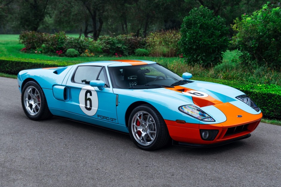 2006 Ford GT sold at auction for $1,261,000