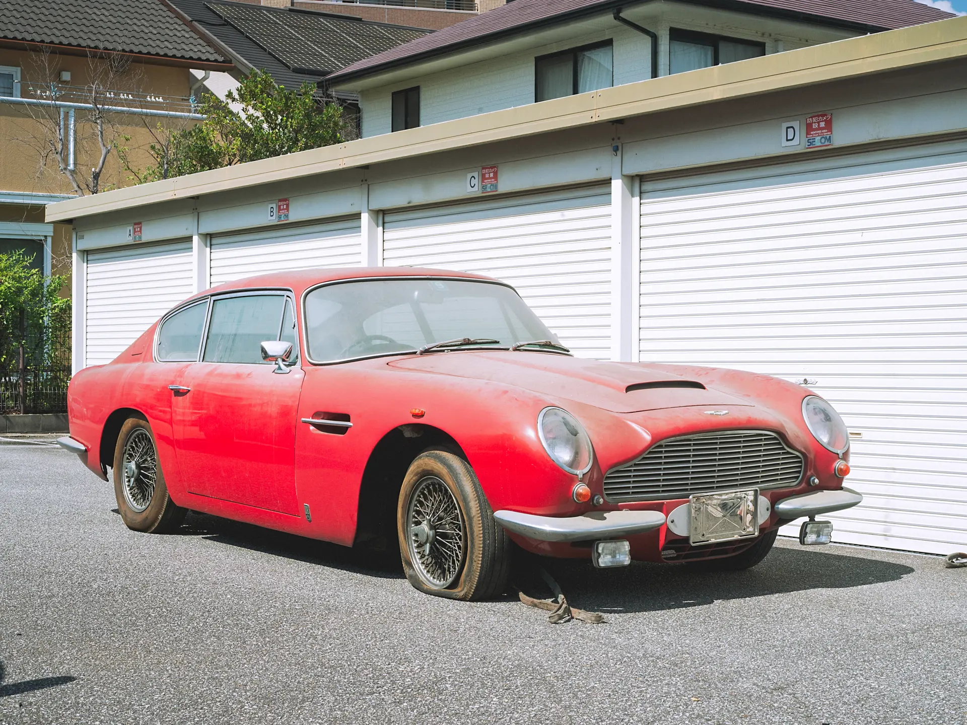 1968 Aston Martin DB6 sold at auction for $85,100