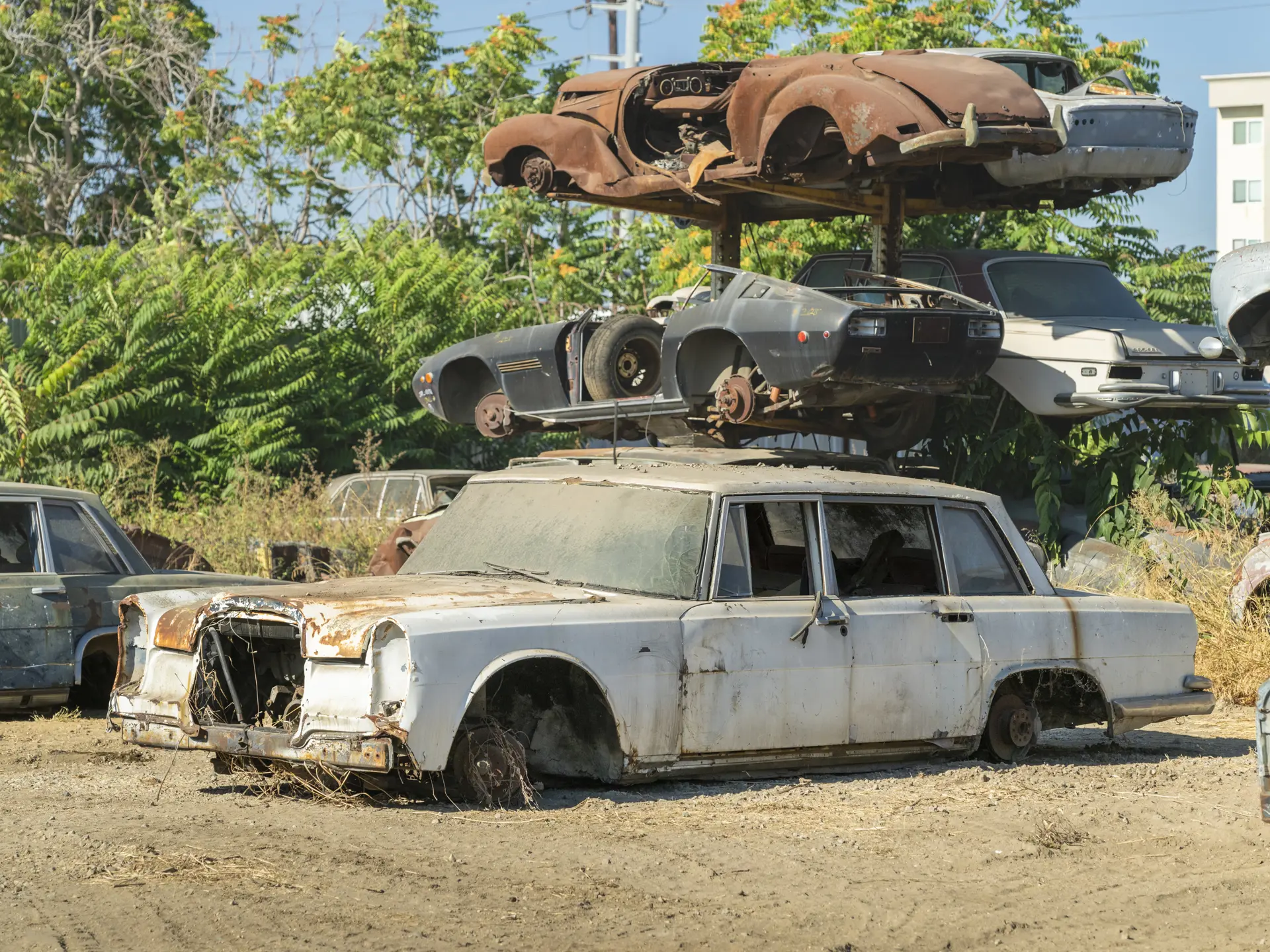 1966 Mercedes-Benz 600 sold at auction for $2,352