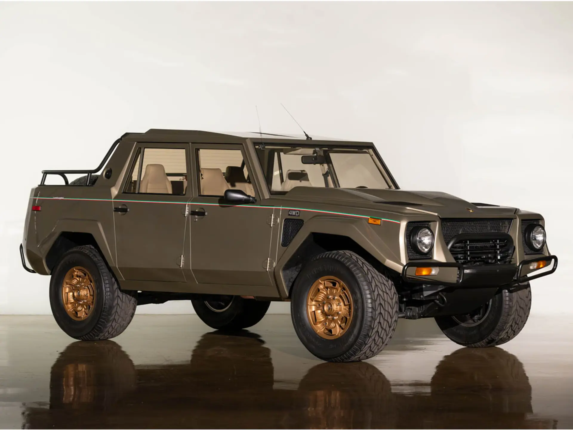 1989 Lamborghini LM002 sold at auction for $703,500