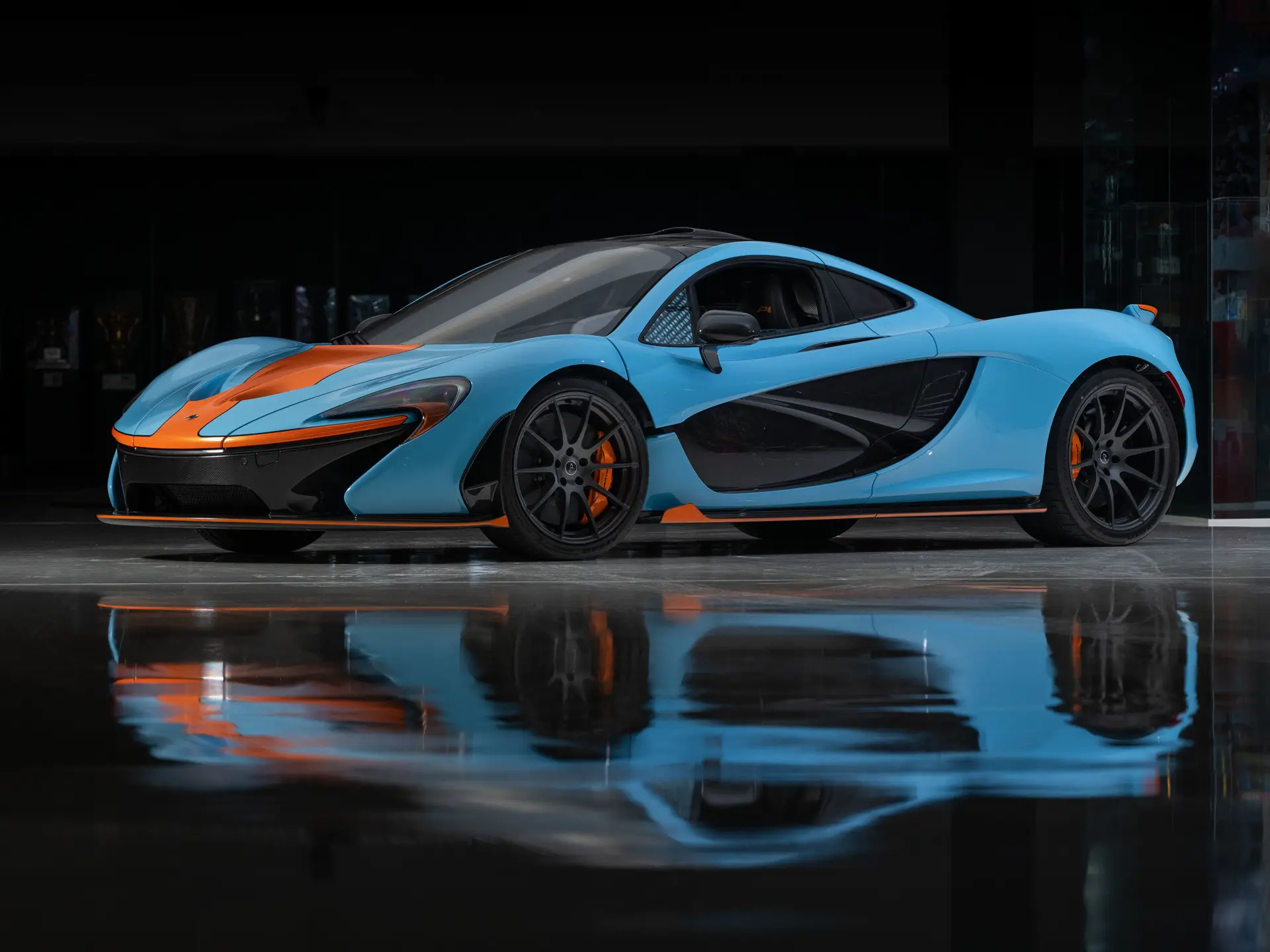 2015 McLaren P1 sold at auction for $2,095,000