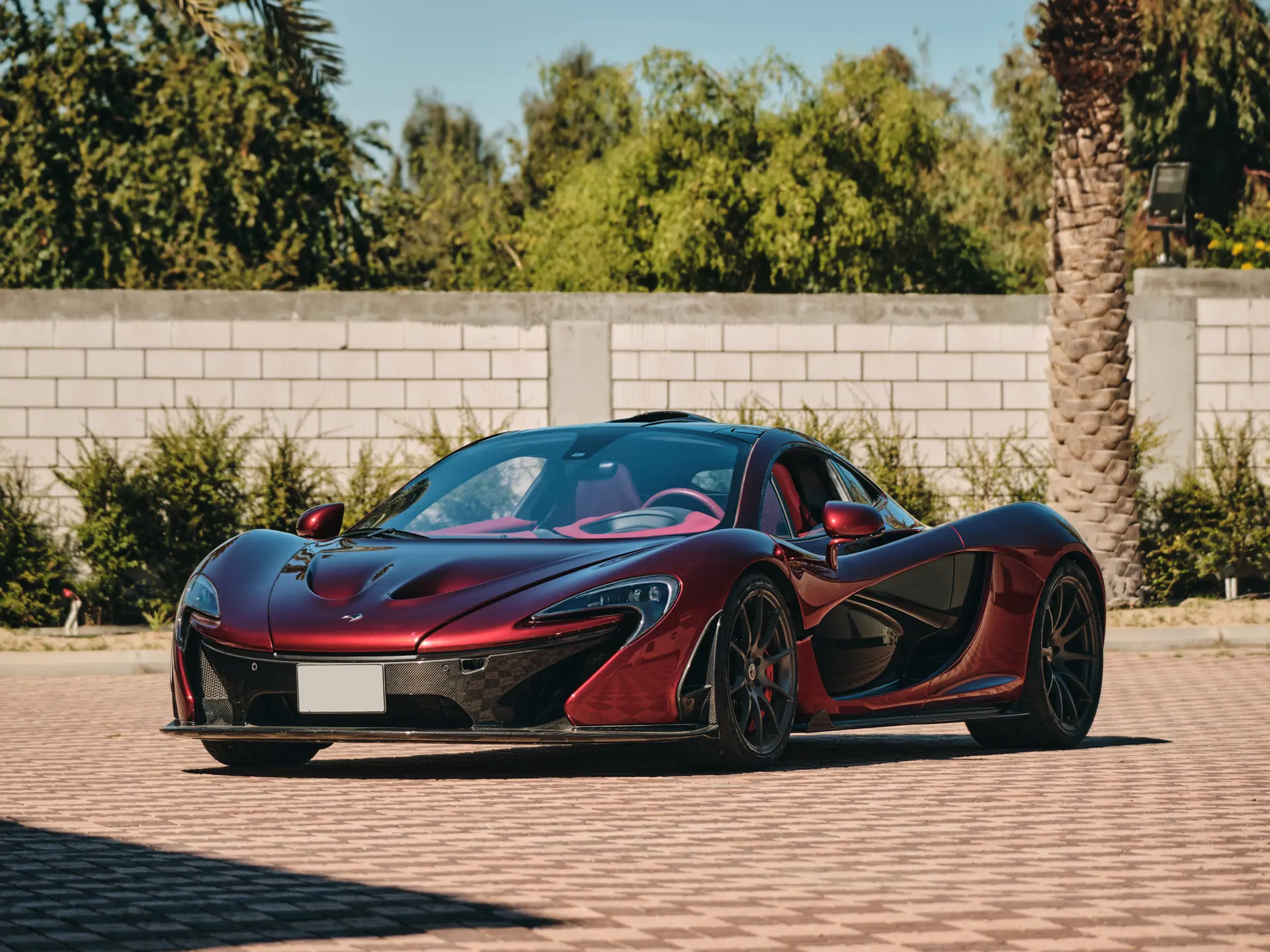 2014 McLaren P1 sold at auction for $1,006,250