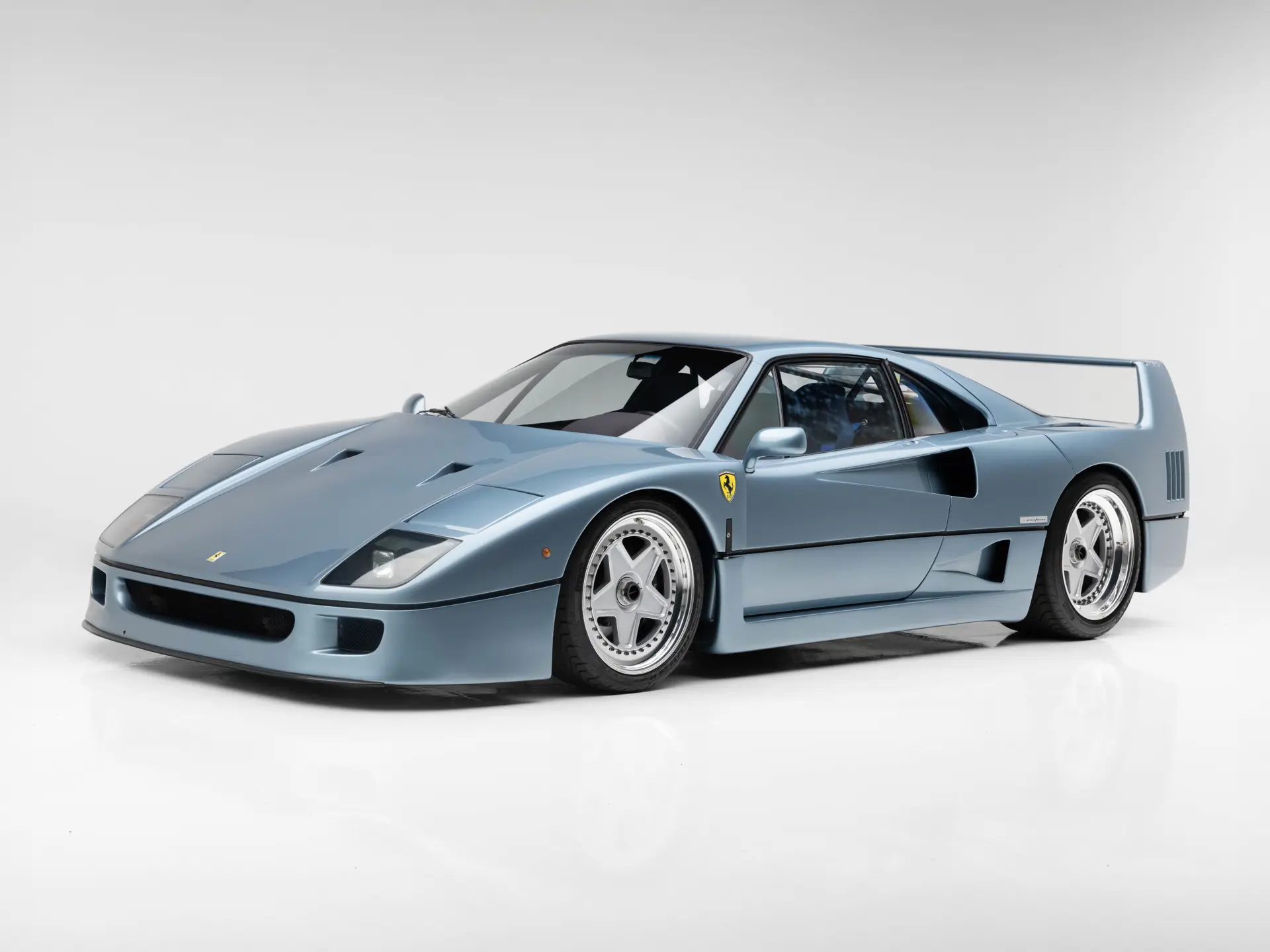 1992 Ferrari F40 sold at auction for $2,755,000