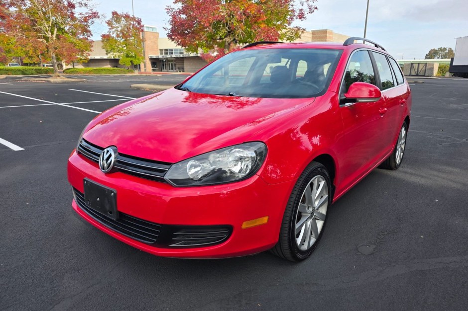 2013 Volkswagen Jetta sold at auction for $6,100