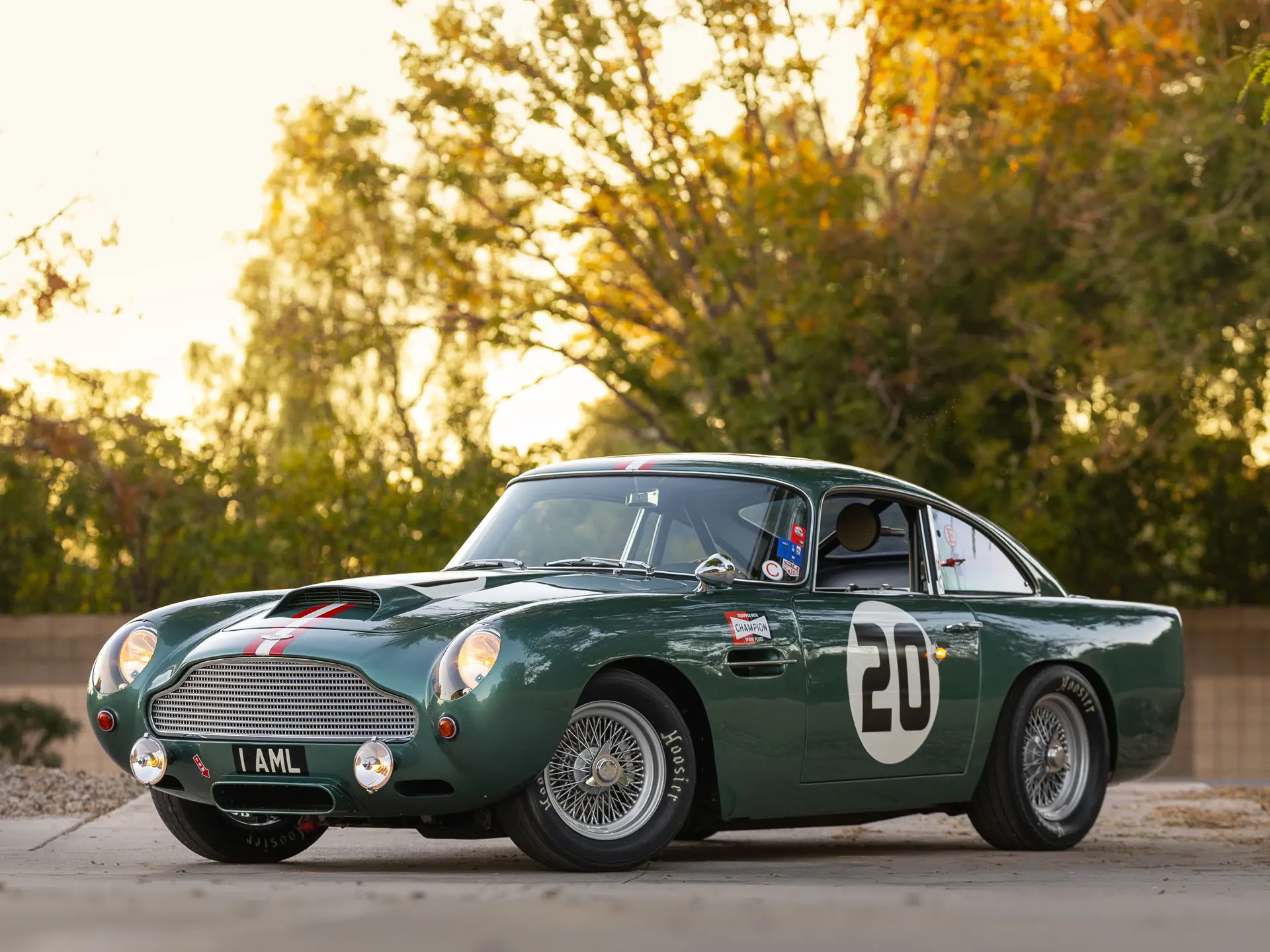 2017 Aston Martin DB4 sold at auction for $907,000