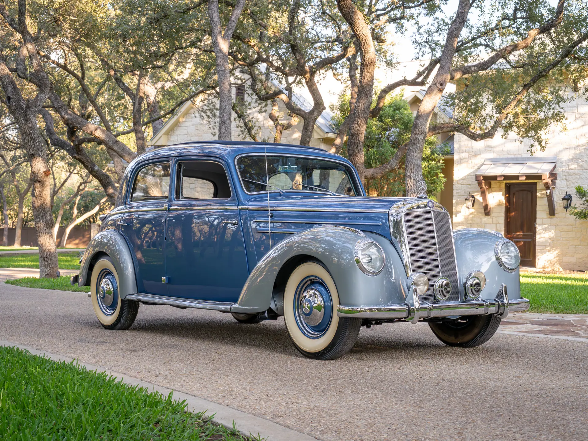 1953 Mercedes-Benz W187 220 sold at auction for $67,200