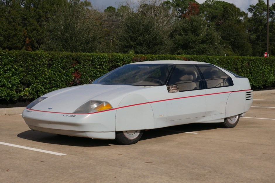 1983 Ford Probe sold at auction for $10,000