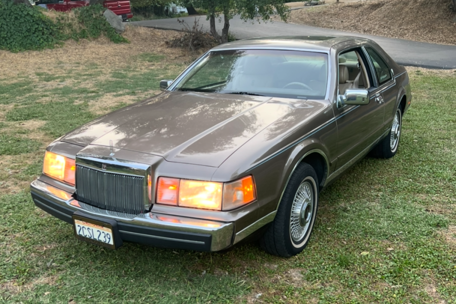 1986 Lincoln Mark VII sold at auction for $6,000