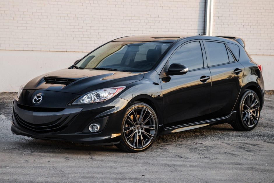 2011 Mazda Mazda3 sold at auction for $10,250