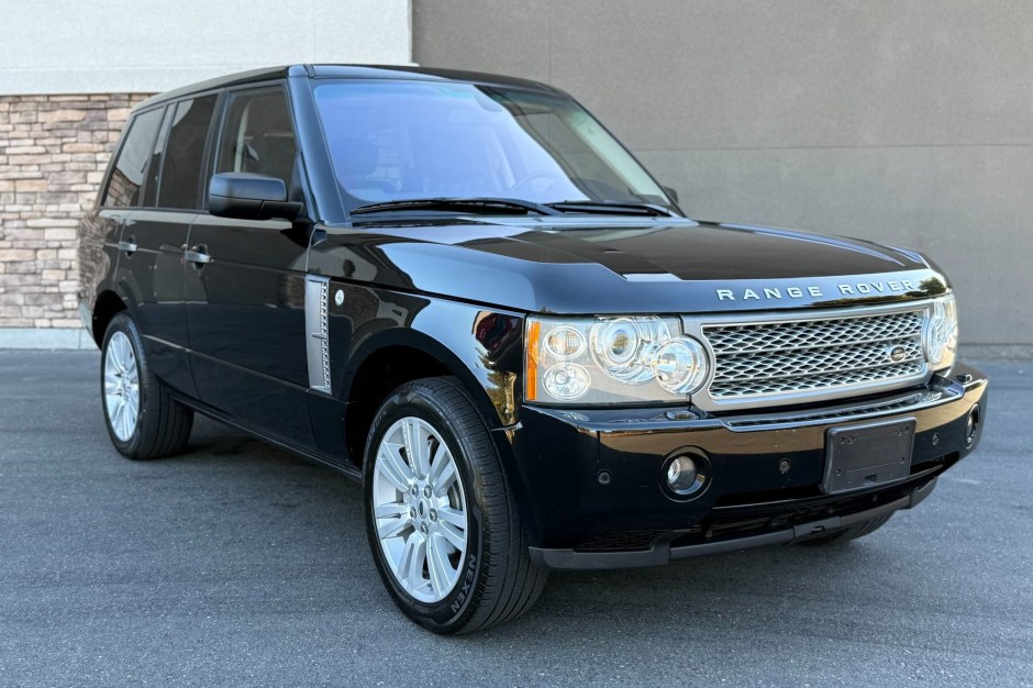 2009 Land Rover Range Rover sold at auction for $12,001