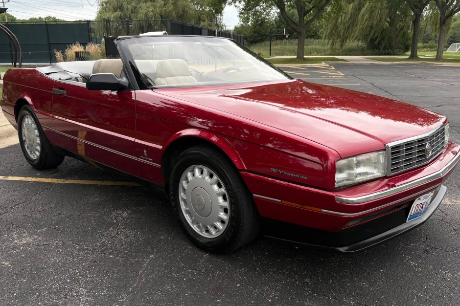 1993 Cadillac Allanté sold at auction for $3,500