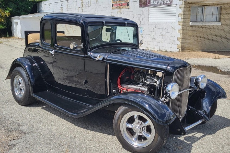 1932 Ford Model 18 sold at auction for $29,000