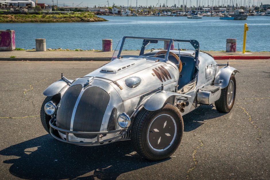 1986 Mitsubishi Mighty Max sold at auction for $10,000