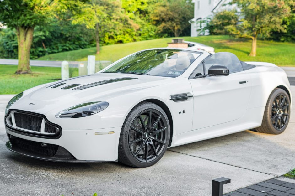 2015 Aston Martin V12 Vantage sold at auction for $102,000