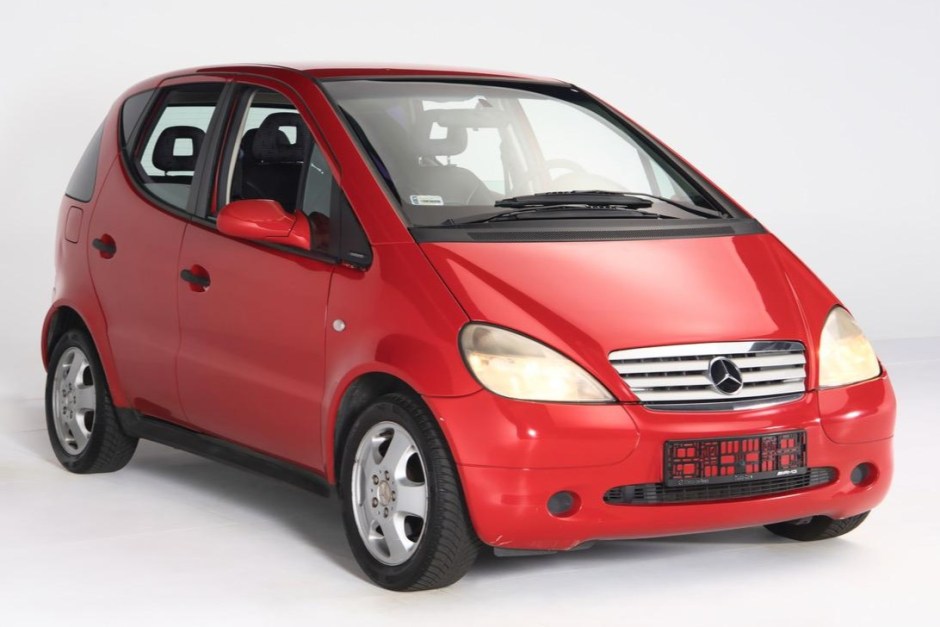 1998 Mercedes-Benz A-Class sold at auction for $5,800